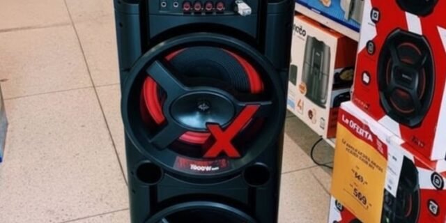 Amvox Caixa de Som Amplificada ACA 1900 New X SFM- 1900W RMS, Bluetooth, Equalizador, USB