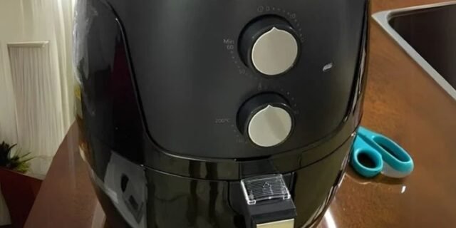 Britânia Fritadeira Air Fryer Bfr37 Revestimento Dura Mais 4,2l 1500w 127v 4 Litros