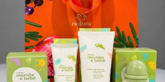 Presente Natura Mamãe e Bebê Clássico com 4 produtos