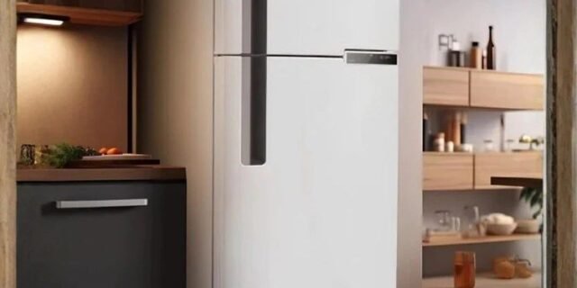 Refrigerador 375L 2 Portas Frost Free 220 Volts, Branco, Brastemp