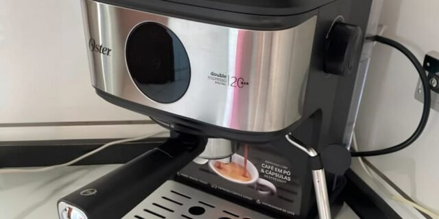 CAFETEIRA ESPRESSO OSTER OCAF900 DIGITAL